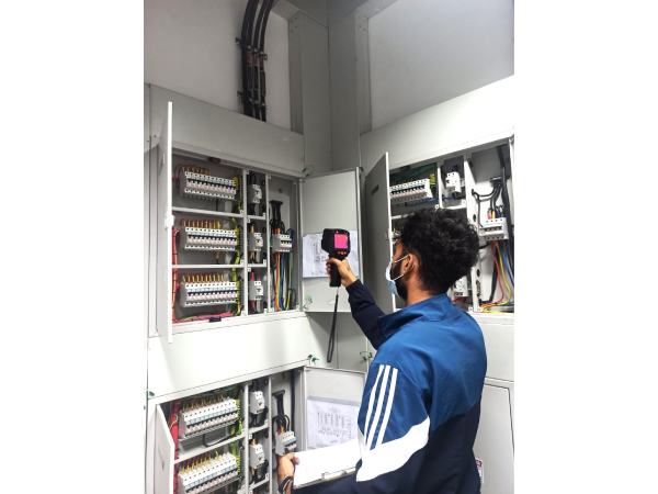 Thermography of Switchyard